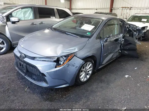 JTDVPRAE9LJ093115 2020 TOYOTA COROLLA - Image 2