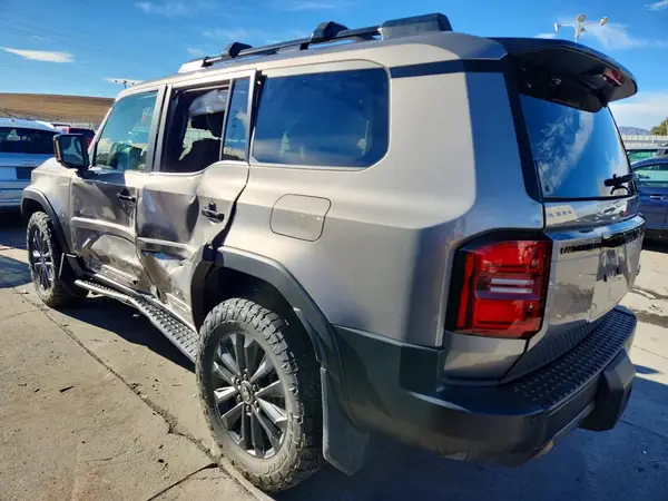 JTEABFAJ0S5021392 2025 TOYOTA LAND CRUISER - Image 2