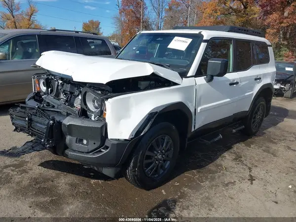 JTEABFAJ1RK018593 2024 TOYOTA LAND CRUISER - Image 2