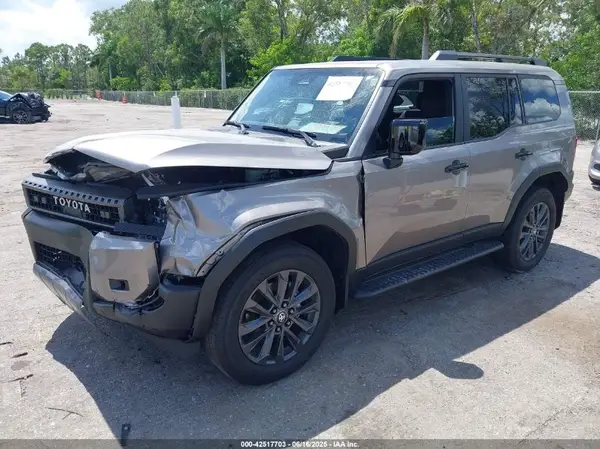 JTEABFAJ2S5010863 2025 TOYOTA LAND CRUISER - Image 2