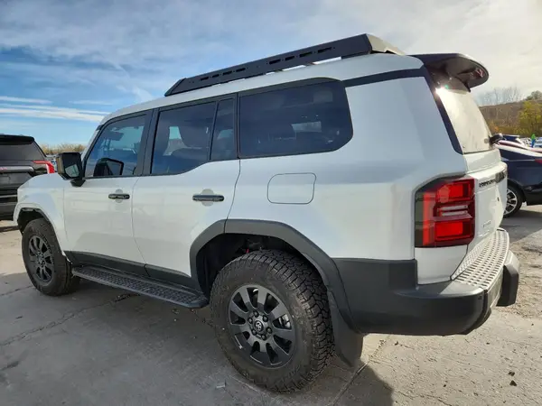 JTEABFAJ4R5007232 2024 TOYOTA LAND CRUISER - Image 2