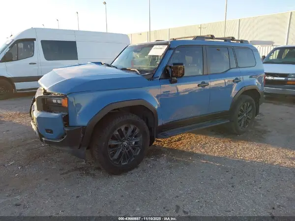 JTEABFAJ5SK019543 2025 TOYOTA LAND CRUISER - Image 2