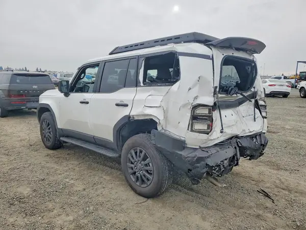 JTEABFAJ5SK037718 2025 TOYOTA LAND CRUISER - Image 2