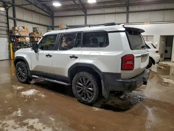 JTEABFAJ9S5014392 2025 TOYOTA LAND CRUISER - Image 2