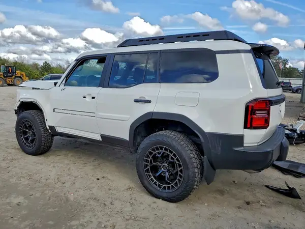 JTEABFAJ9SK021053 2025 TOYOTA LAND CRUISER - Image 2