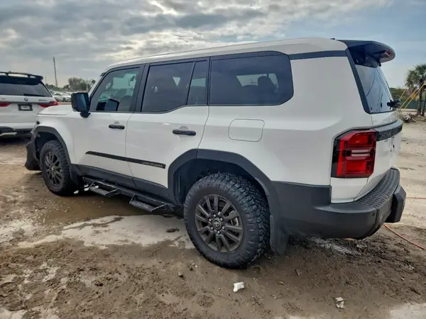 JTEABFAJ9SK028990 2025 TOYOTA LAND CRUISER - Image 2