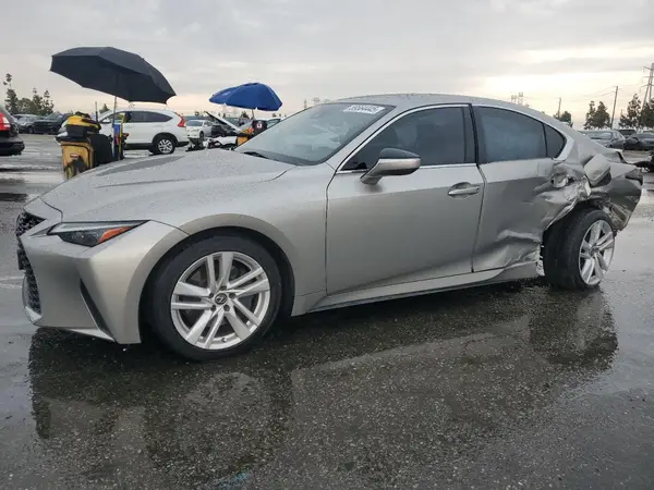 JTHA81F20M5043546 2021 LEXUS IS - Image 1