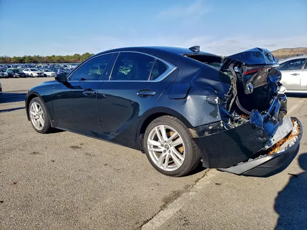 JTHA81F26M5044491 2021 LEXUS IS - Image 2