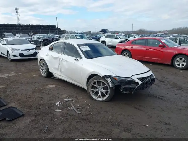 JTHA81F29M5047482 2021 LEXUS IS - Image 1