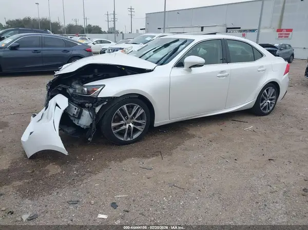 JTHAA1D20L5106876 2020 LEXUS IS - Image 2