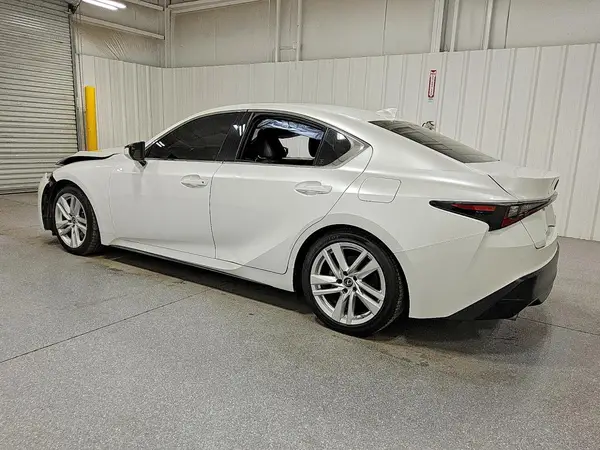 JTHAA1D21M5112056 2021 LEXUS IS - Image 2