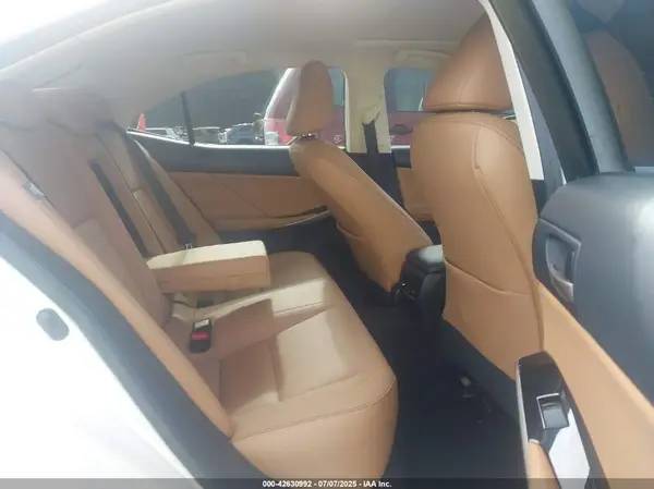 JTHAA1D25L5106646 2020 LEXUS IS - Image 8