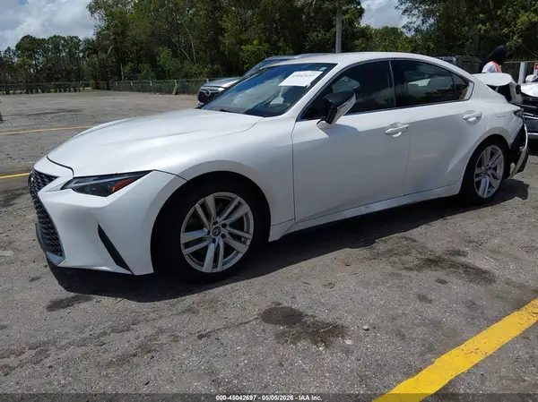 JTHAA1D25M5114733 2021 LEXUS IS - Image 2