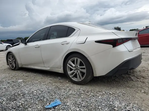 JTHAA1D26N5119604 2022 LEXUS IS - Image 2