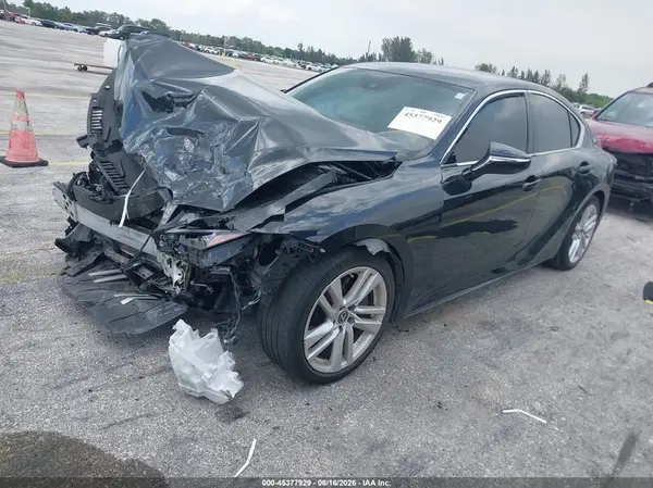 JTHAA1D27N5122446 2022 LEXUS IS - Image 2