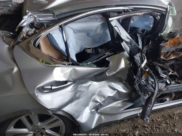 JTHAA1D28M5113933 2021 LEXUS IS - Image 8