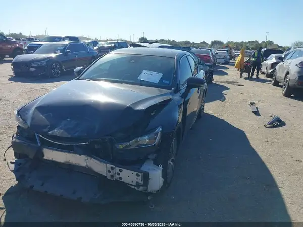 JTHAA1D2XL5108019 2020 LEXUS IS - Image 2