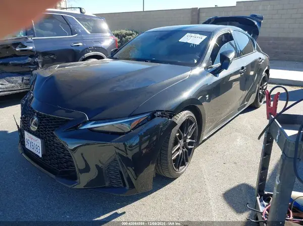 JTHAP1D21P5004118 2023 LEXUS IS - Image 2