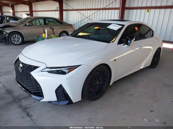 JTHAP1D26P5004955 2023 LEXUS IS - Image 2