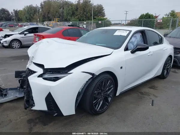 JTHAP1D26S5007671 2025 LEXUS IS - Image 2