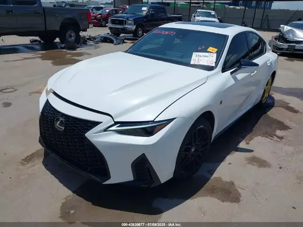 JTHAP1D27P5004589 2023 LEXUS IS - Image 2