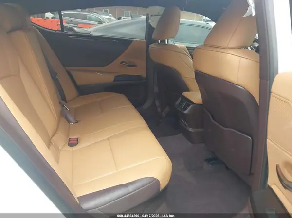 JTHB21B10K2024206 2019 LEXUS ES - Image 8
