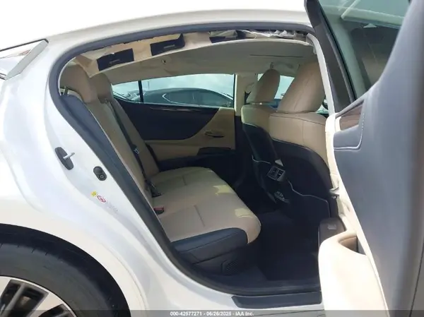 JTHB21B10K2033679 2019 LEXUS ES - Image 8