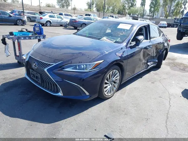 JTHB21B10K2038476 2019 LEXUS ES - Image 2