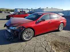 JTHB21B10K2038607 2019 LEXUS ES