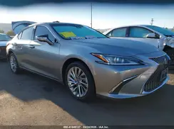 JTHB21B10K2043757 2019 LEXUS ES