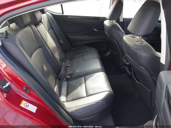 JTHB21B11K2015496 2019 LEXUS ES - Image 8