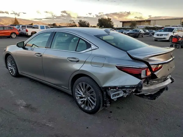 JTHB21B11K2016499 2019 LEXUS ES - Image 2