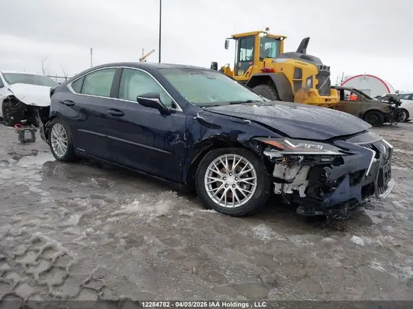JTHB21B11K2030631 2019 LEXUS ES - Image 1