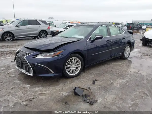 JTHB21B11K2030631 2019 LEXUS ES - Image 2