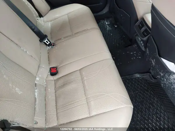 JTHB21B11K2030631 2019 LEXUS ES - Image 8
