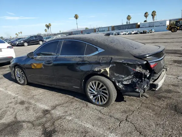 JTHB21B11K2035358 2019 LEXUS ES - Image 2