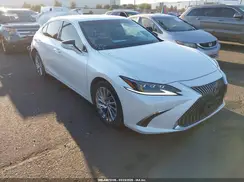JTHB21B11K2035716 2019 LEXUS ES