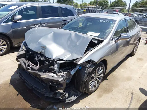 JTHB21B11K2036929 2019 LEXUS ES - Image 2