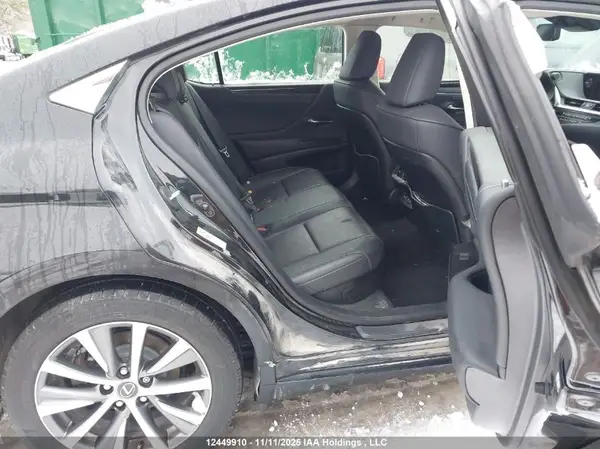 JTHB21B11K2048269 2019 LEXUS ES - Image 8