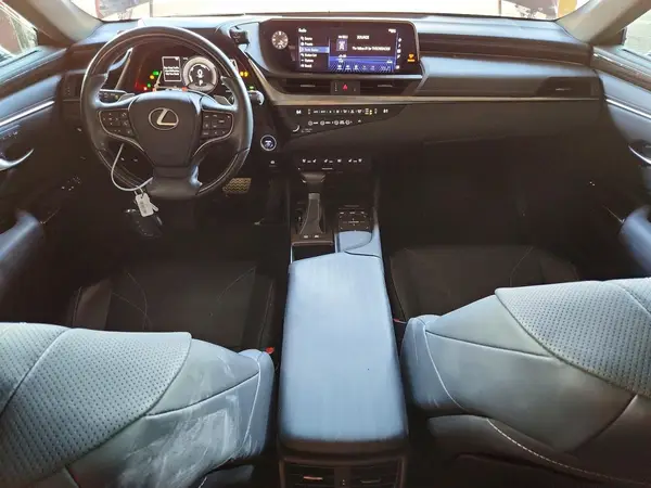 JTHB21B12K2032176 2019 LEXUS ES - Image 8