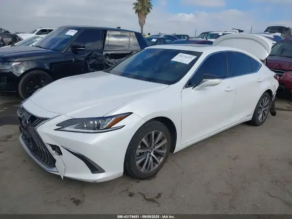 JTHB21B12K2037359 2019 LEXUS ES - Image 2