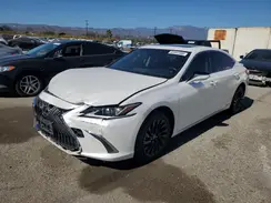 JTHB21B13K2028427 2019 LEXUS ES