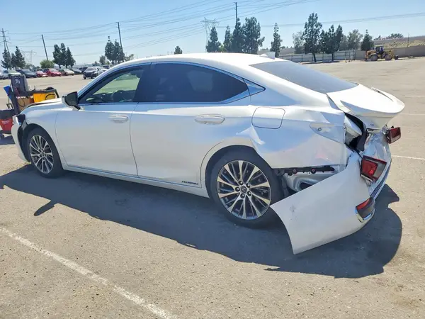JTHB21B14K2008235 2019 LEXUS ES - Image 2