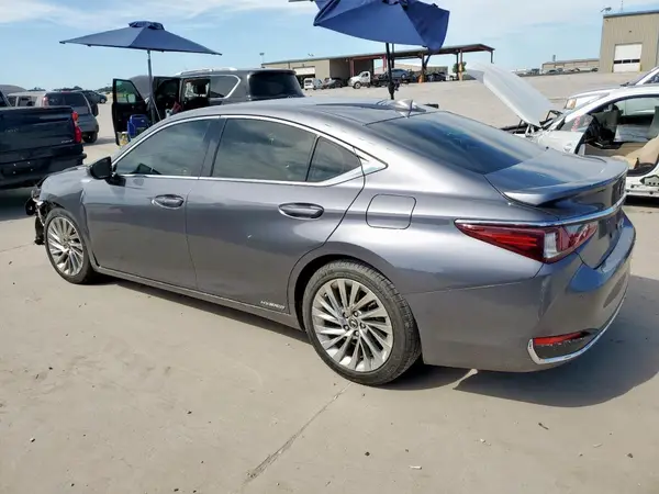JTHB21B14K2034267 2019 LEXUS ES - Image 2