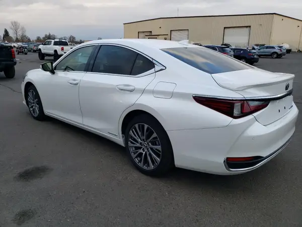 JTHB21B14K2038691 2019 LEXUS ES - Image 2
