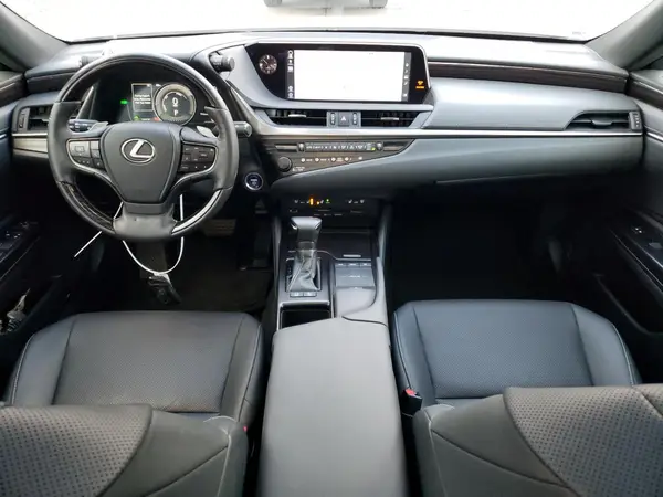 JTHB21B14K2038691 2019 LEXUS ES - Image 8