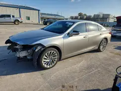 JTHB21B15K2004467 2019 LEXUS ES