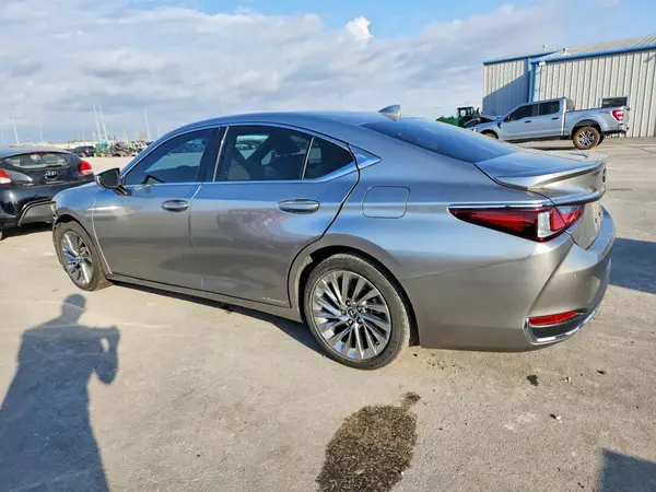 JTHB21B15K2004467 2019 LEXUS ES - Image 2