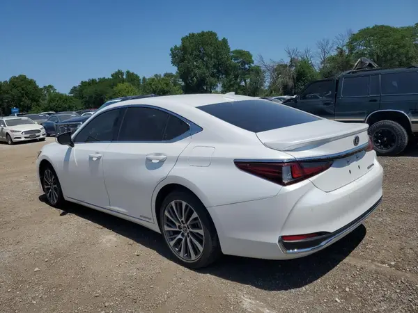 JTHB21B15K2043477 2019 LEXUS ES - Image 2