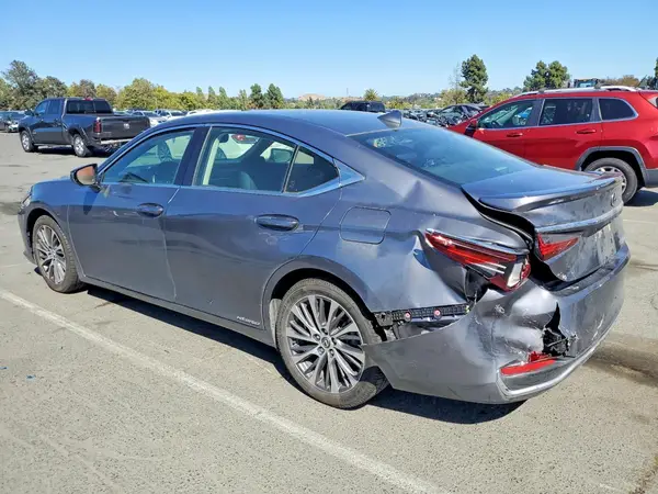 JTHB21B16K2040152 2019 LEXUS ES - Image 2